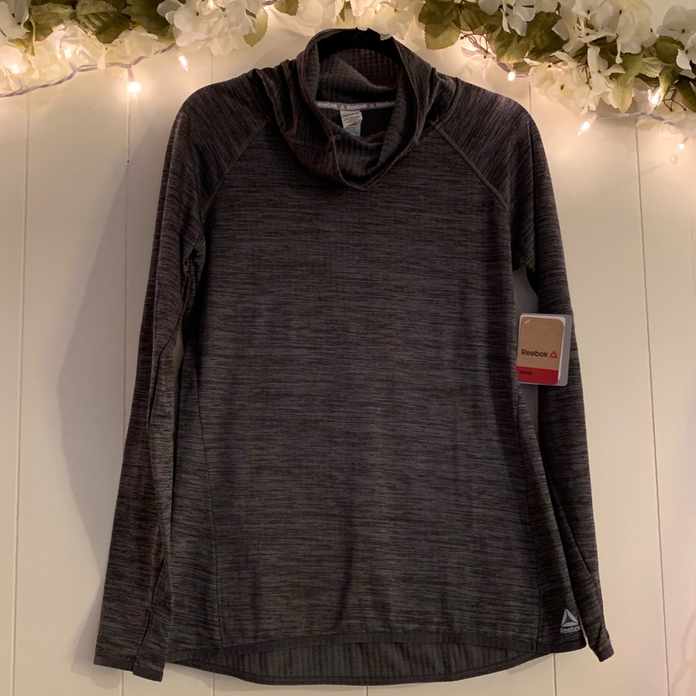 Reebok fitness top